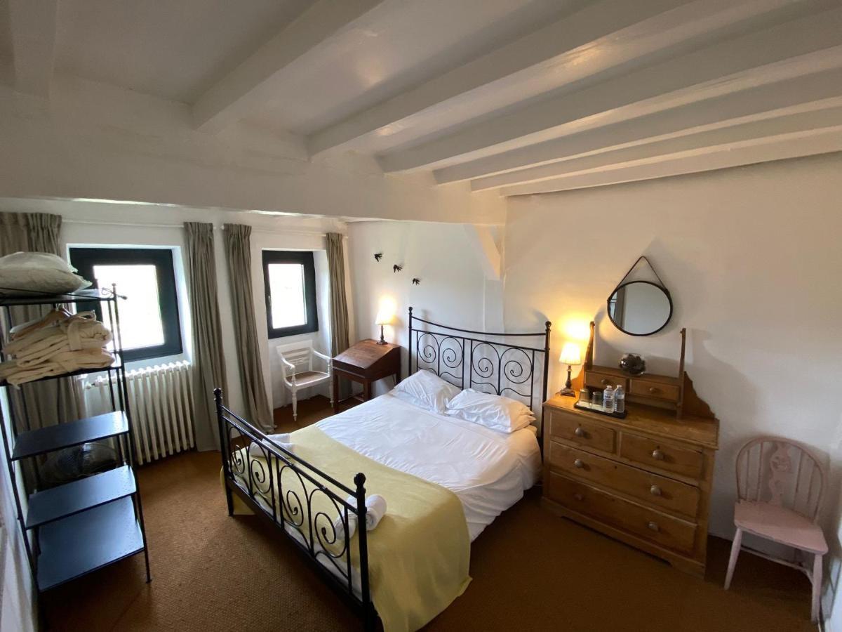 Bed and Breakfast Domaine Du Tafiart Sarron Exterior foto